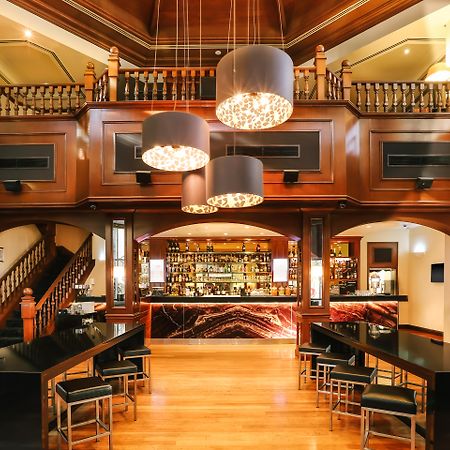 โรงแรมสแตมฟอร์ดพลาซ่าบริสเบน ภายนอก รูปภาพ The Bar
