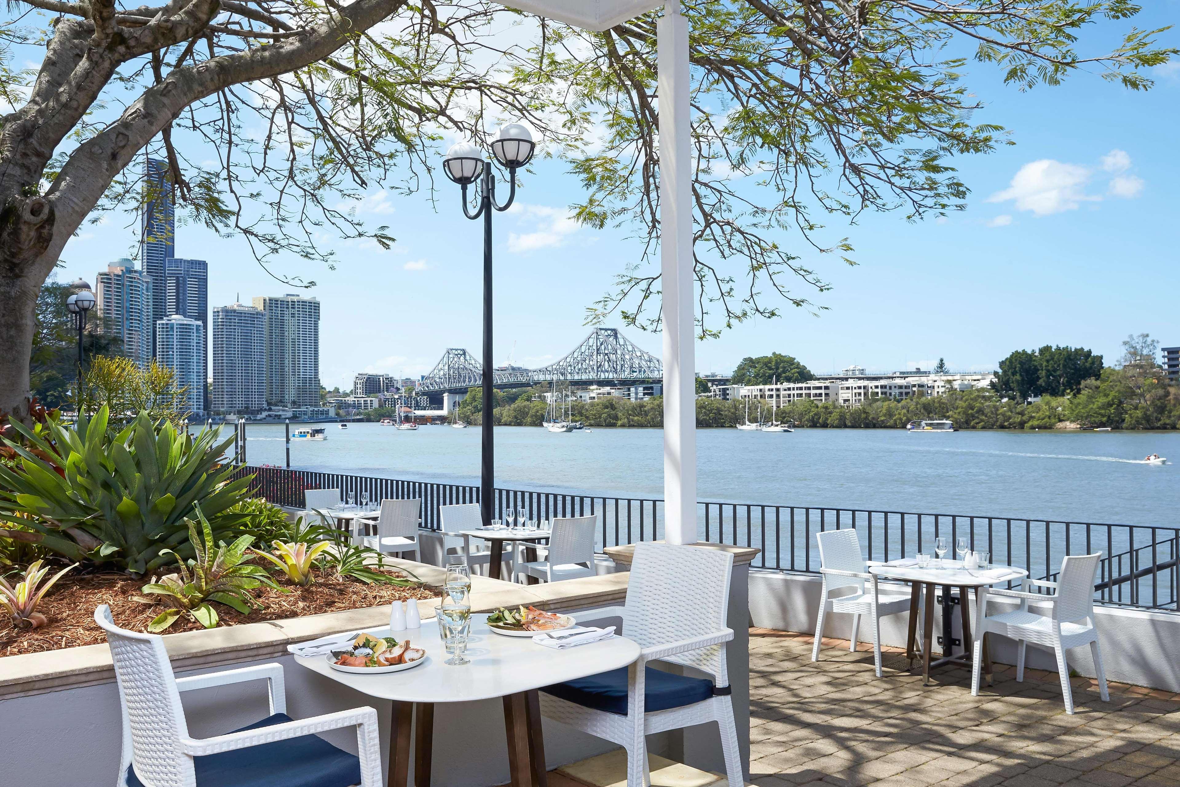 โรงแรมสแตมฟอร์ดพลาซ่าบริสเบน ภายนอก รูปภาพ The Terrace at the River Café